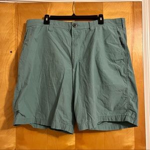 COLUMBIA men’s lightweight shorts
